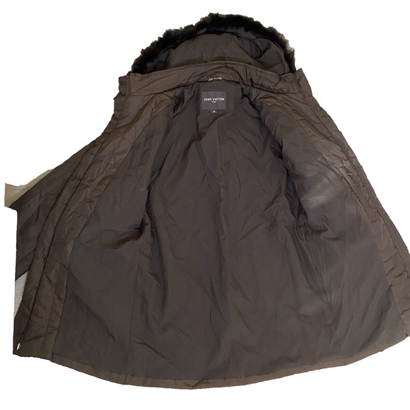 Louis Vuitton Lightweight Puffer Jacket Brown Removable Hood Fur Trim Qu… - Picture 8 of 11